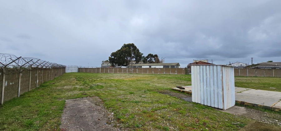 Commercial Property for Sale in Ravensmead Western Cape